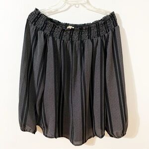 Lily White Estilo Black and White Striped Off the Shoulders Long Sleeve Blouse